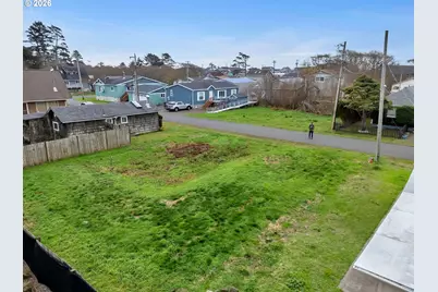 172 S Dolphin St, Rockaway Beach, OR 97136 - Photo 7