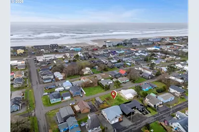 172 S Dolphin St, Rockaway Beach, OR 97136 - Photo 1