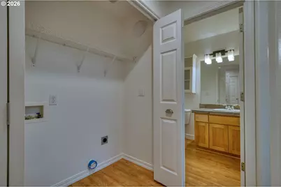 35457 Oakwood Dr, Saint Helens, OR 97051 - Photo 5