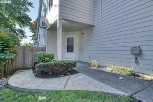 35457 Oakwood Dr, Saint Helens, OR 97051 - Photo 3