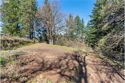 735 NW Strawberry Mountain Rd, White Salmon, WA 98672 - Photo 21