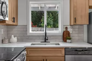 12020 SW 95th Ave, Tigard, OR 97223 - Photo 9