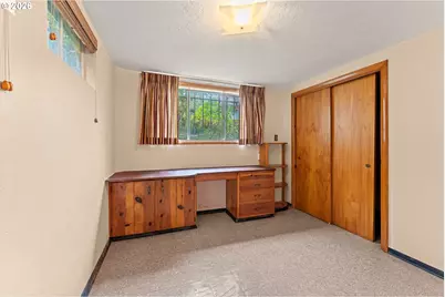 1136 SE 146th Ave, Portland, OR 97233 - Photo 23
