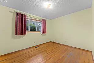 1136 SE 146th Ave, Portland, OR 97233 - Photo 13