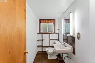 1136 SE 146th Ave, Portland, OR 97233 - Photo 25