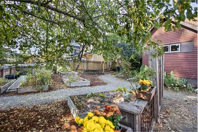 6103 SE Clatsop St, Portland, OR 97206 - Photo 3