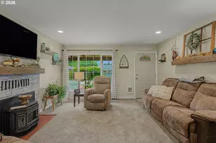 200 SE Evelyn Ave, Gresham, OR 97080 - Photo 9