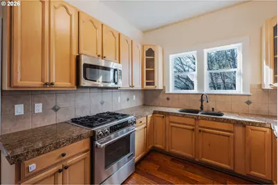 110 W 8th St, The Dalles, OR 97058 - Photo 11