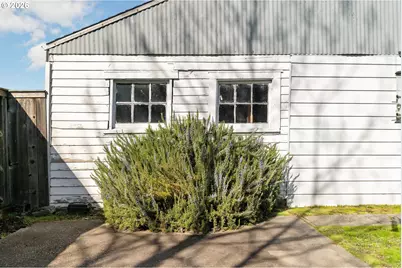 3215 NE 63rd Ave, Portland, OR 97213 - Photo 41