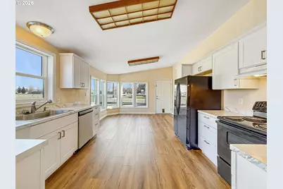 1187 H St, Baker City, OR 97814 - Photo 9