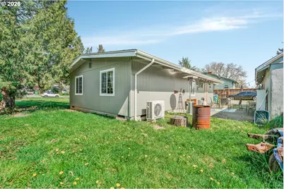 1810 SE Torbank Rd, Milwaukie, OR 97222 - Photo 37