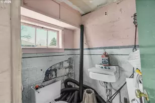 1810 SE Torbank Rd, Milwaukie, OR 97222 - Photo 29