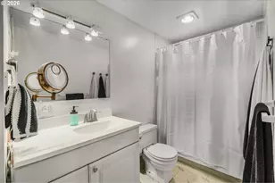 1810 SE Torbank Rd, Milwaukie, OR 97222 - Photo 21