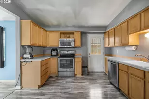 1810 SE Torbank Rd, Milwaukie, OR 97222 - Photo 9