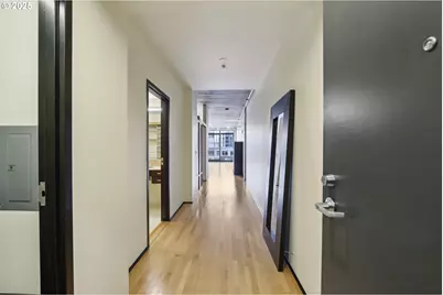1410 NW Kearney St #717, Portland, OR 97209 - Photo 5