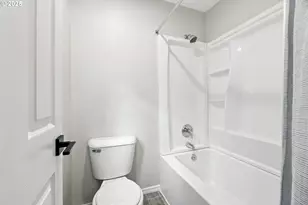 1143 SE Bianca St, Hillsboro, OR 97123 - Photo 35