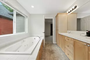 1143 SE Bianca St, Hillsboro, OR 97123 - Photo 29