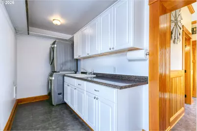 301 NW 9th St, Pendleton, OR 97801 - Photo 21
