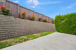 9405 SW Buckingham Pl, Beaverton, OR 97007 - Photo 21