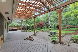 2620 W 22nd Ave, Eugene, OR 97405 - Photo 5