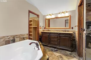 2620 W 22nd Ave, Eugene, OR 97405 - Photo 23