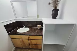 894 E 35th Ave, Eugene, OR 97405 - Photo 9