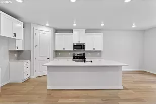 412 SW 31st St, Battle Ground, WA 98604 - Photo 5