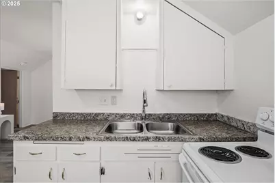 561 577 Madison St, Eugene, OR 97402 - Photo 25