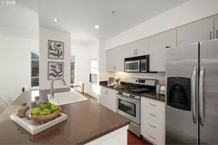 1930 NW Irving St NW, Portland, OR 97209 - Photo 13