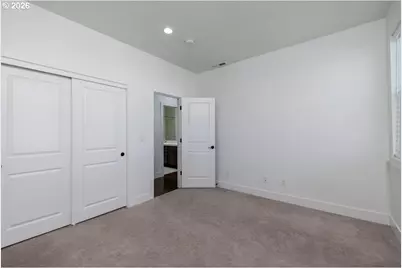 2751 Dahlia Dr, West Linn, OR 97068 - Photo 33