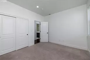 2751 Dahlia Dr, West Linn, OR 97068 - Photo 33