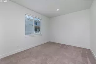 2751 Dahlia Dr, West Linn, OR 97068 - Photo 29