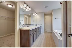 2307 E 6th St, La Center, WA 98629 - Photo 29