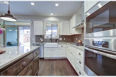 2307 E 6th St, La Center, WA 98629 - Photo 13