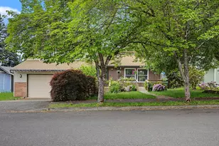 18015 Davis St, Sandy, OR 97055 - Photo 1