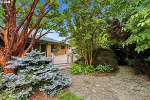 3332 SE Colt Dr, Portland, OR 97202 - Photo 31