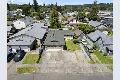 160 W Berkeley St, Gladstone, OR 97027 - Photo 5