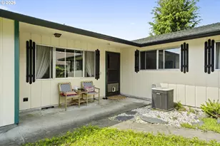 160 W Berkeley St, Gladstone, OR 97027 - Photo 3
