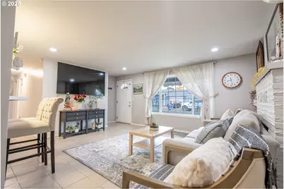 2440 NE Vallejo St, Salem, OR 97301 - Photo 5