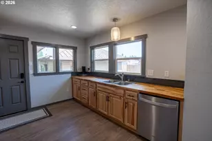 2897 Game Farm Rd, Springfield, OR 97477 - Photo 11