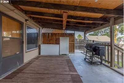 417 E 13th St, The Dalles, OR 97058 - Photo 9
