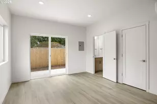 5868 N Missouri Ave, Portland, OR 97217 - Photo 9