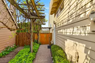 8955 SW Iowa Dr, Tualatin, OR 97062 - Photo 41