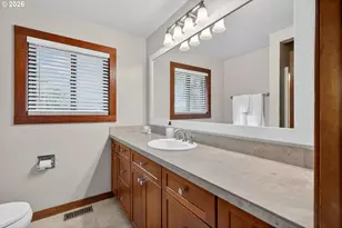 17907 Cardinal Dr, Lake Oswego, OR 97034 - Photo 29