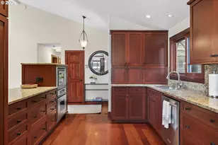 17907 Cardinal Dr, Lake Oswego, OR 97034 - Photo 19