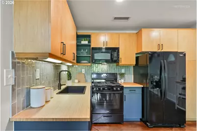 1371 NE Orenco Station Pkwy #7, Hillsboro, OR 97124 - Photo 5