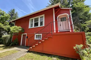 560 N 10th St, Coos Bay, OR 97420 - Photo 27