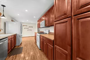 22020 S Leslie Ave, Beavercreek, OR 97004 - Photo 9