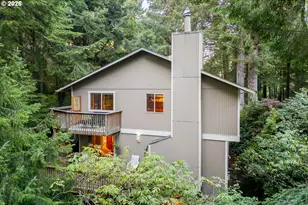 2086 NE Arrowhead Wy, Lincoln City, OR 97367 - Photo 3