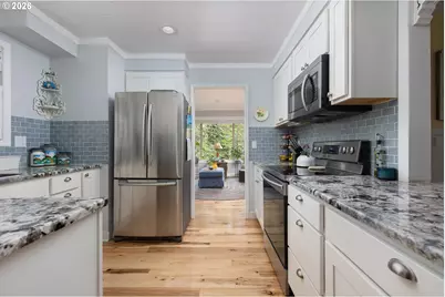 2086 NE Arrowhead Way, Lincoln City, OR 97367 - Photo 9